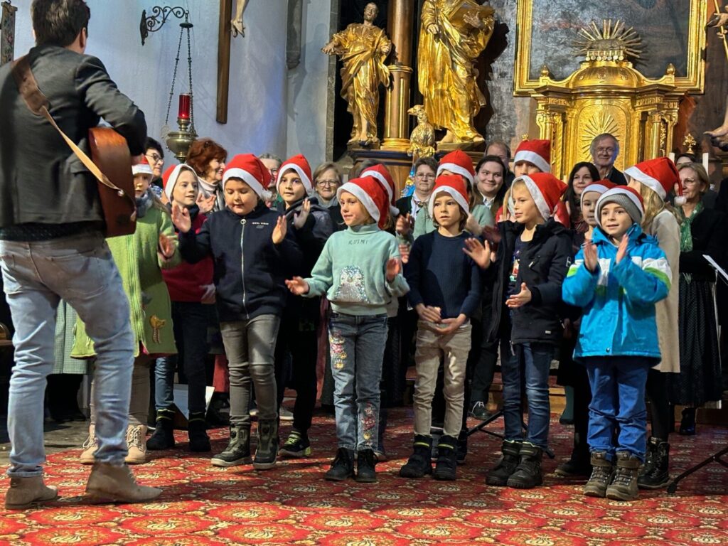 Adventsingen in der Pfarrkirche