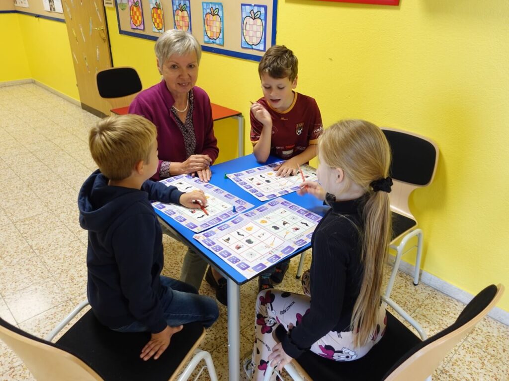 Lesepatin an der Volksschule